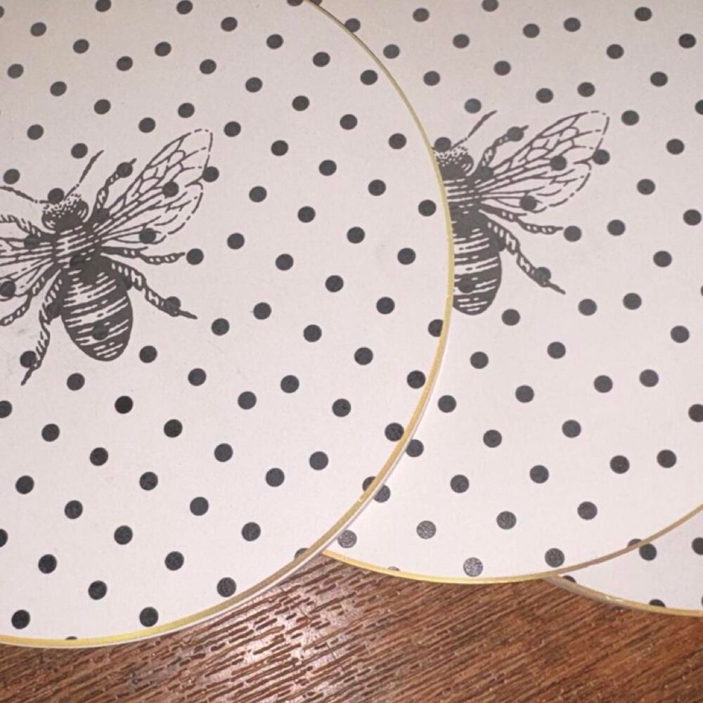 Spring Bee Themed Kitchen Set - Picture 3 of 5